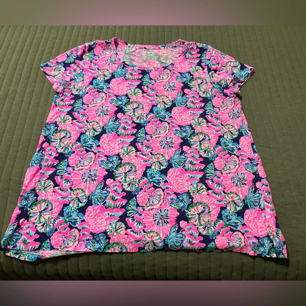 Lilly Pulitzer Etta Scoop Neck Tee - Picture 1 of 7